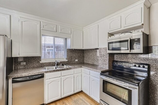 Building Photo - 1560 Quince St, Denver, CO, 80220