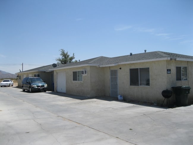 Another unit view including attached garage - 21809 Ottawa Rd