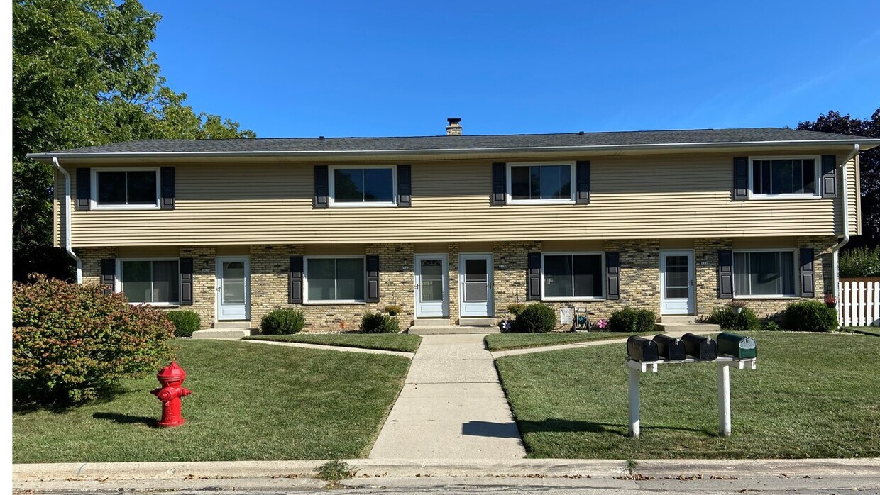 Primary Photo - 1122 Sycamore Ave