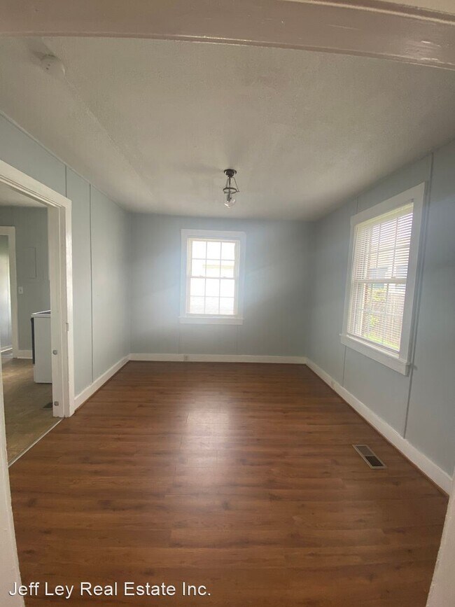 Foto del edificio - 3 br, 1 bath House - 1002 Debow St
