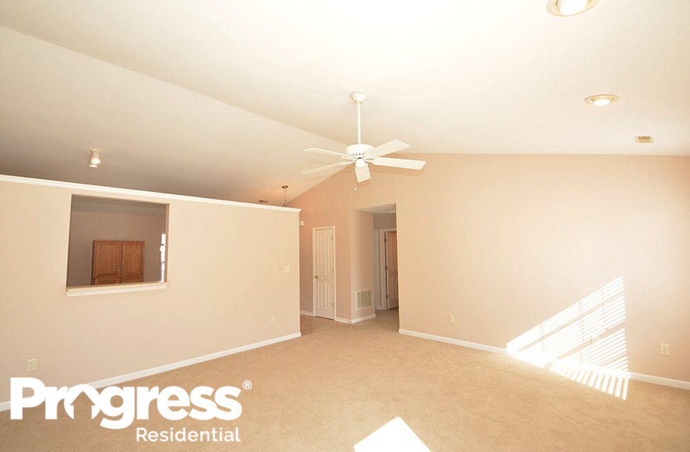 Foto principal - 285 Pennwood Ln