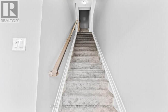 Photo du bâtiment - 871 Décoeur Dr.