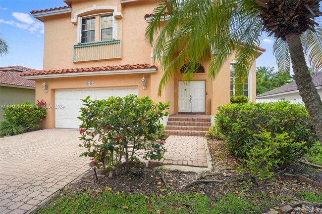 Foto del edificio - 18405 NW 9th Ct