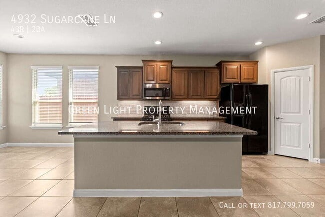 Building Photo - 4932 Sugarcane Ln