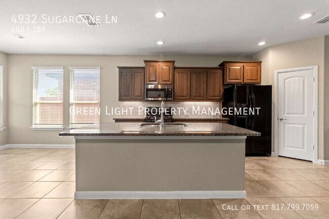 Foto del edificio - 4932 Sugarcane Ln