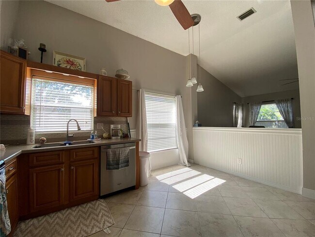 Foto del edificio - 10902 Carnelian Ln