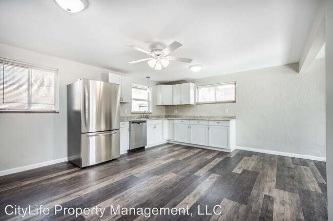 Building Photo - 3 br, 1.5 bath House - 5942 Murdock Avenue