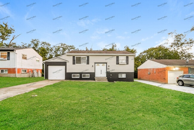Photo - 1535 Bermuda Pl House