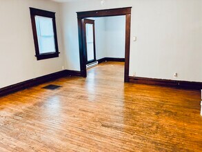 Building Photo - 115 N Franklin St