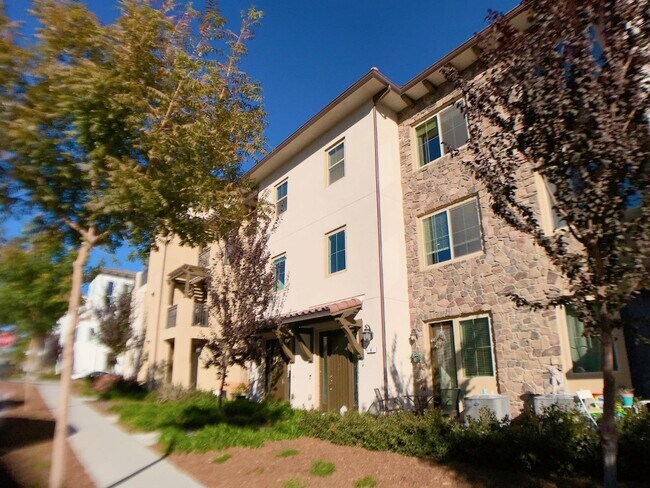 Building Photo - 3058 San Jose Vineyard Ct