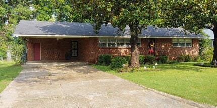 Building Photo - 2110 18th Ave
