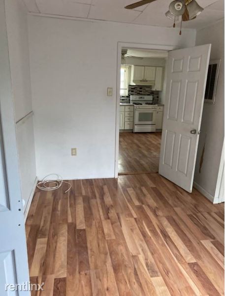 Building Photo - 3 br, 1 bath House - 907 W Webster St