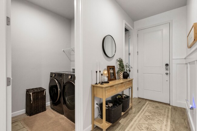 Foto del edificio - 5606 Silverbridge Trl