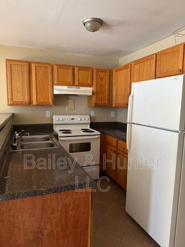 Foto del edificio - 218 Crumley St SW