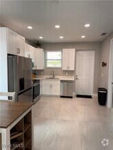 Building Photo - 26941 N Riverside Dr