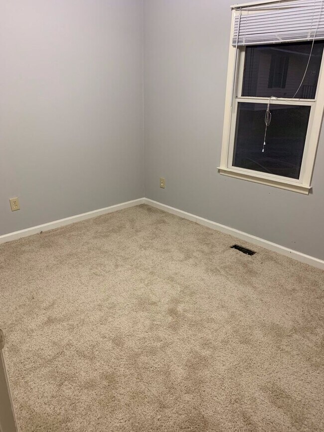 Foto del edificio - Kittrell Duplex 3