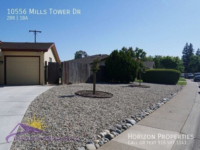Building Photo - 2 Bed 1 Bath 922sqft Duplex in Rancho Cordova