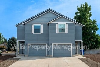Building Photo - 4850 Heathwood St NE