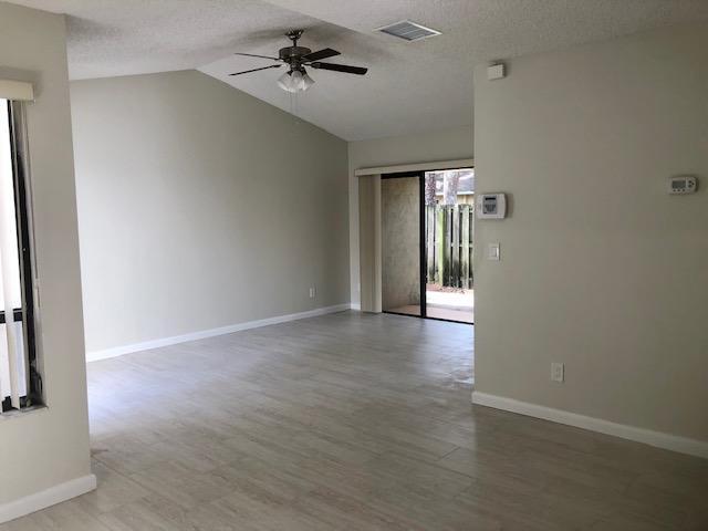 Building Photo - 1458 Hawthorne Pl