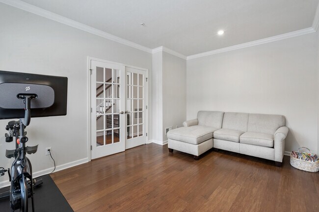 Foto del edificio - 1005 Mohawk Ln