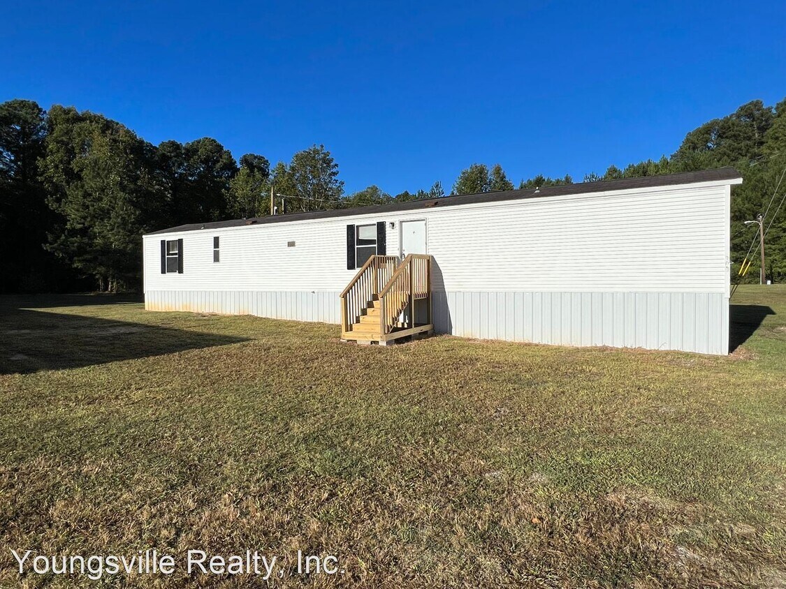 3 br, 2 bath House 56 Pine Forst Way House Rental in Louisburg, NC