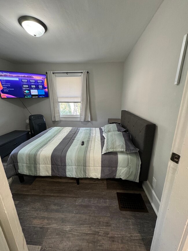 Photo - 1230 N Kealing Ave House