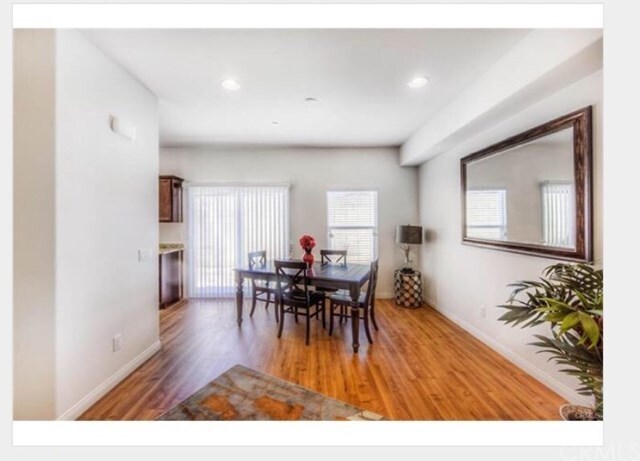 Primary Photo - 1556 W Katella Ave