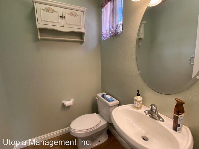 Building Photo - 3 br, 2.5 bath House - 4006 Craven Road #7