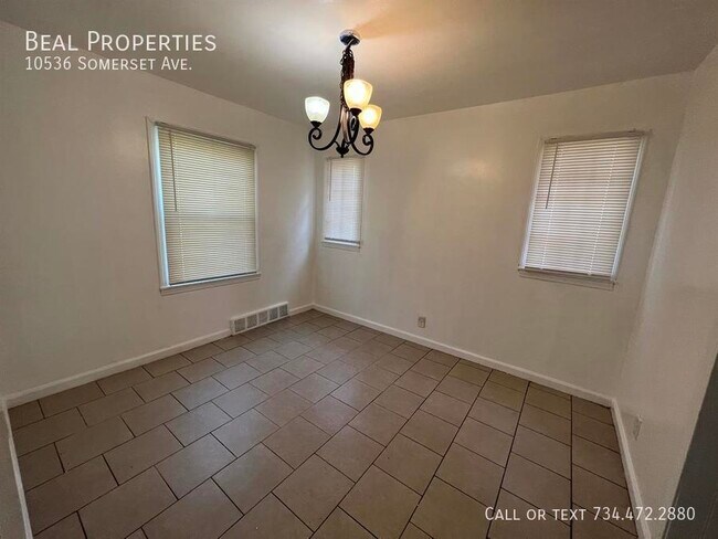Foto del edificio - 10536 Somerset Ave