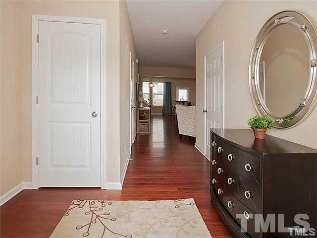 Building Photo - 2147 Sunny Cove Dr