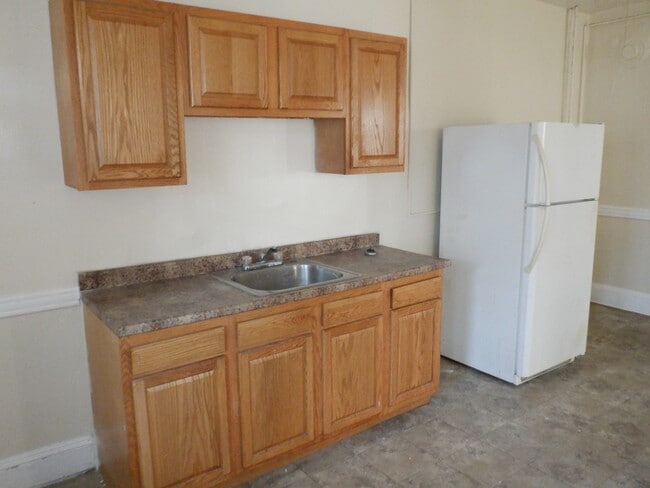 Building Photo - 119 Sisson Ave