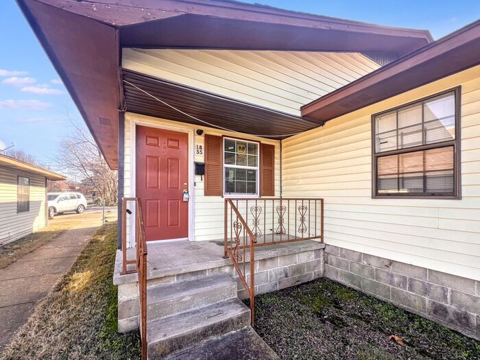 Foto principal - 1855 S Cross St
