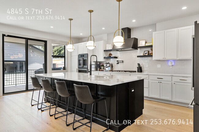 Foto del edificio - 4845 S 7th St