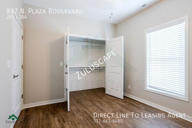Foto del edificio - 897 North Plaza Drive