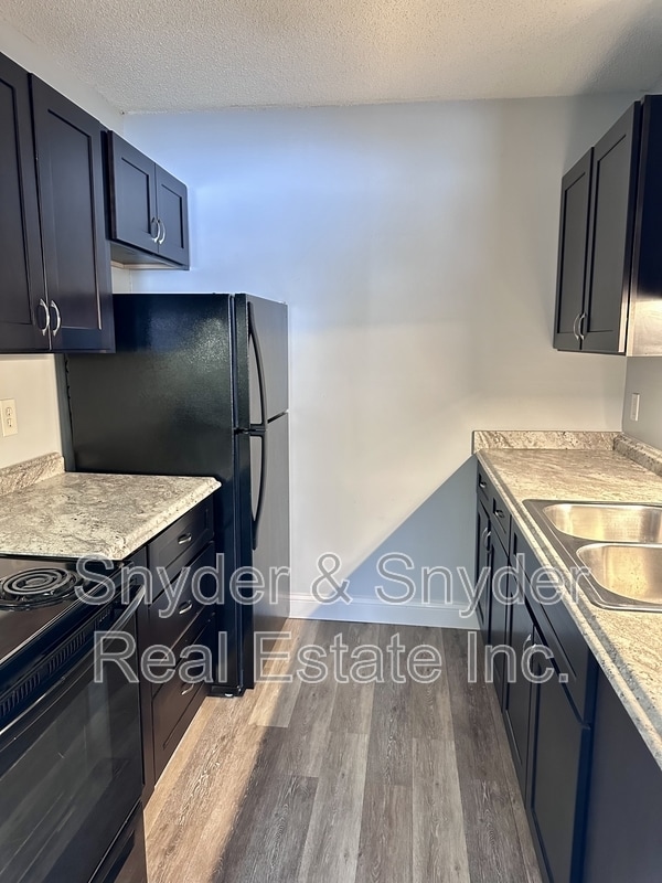 Building Photo - 2605 Terrace Ave