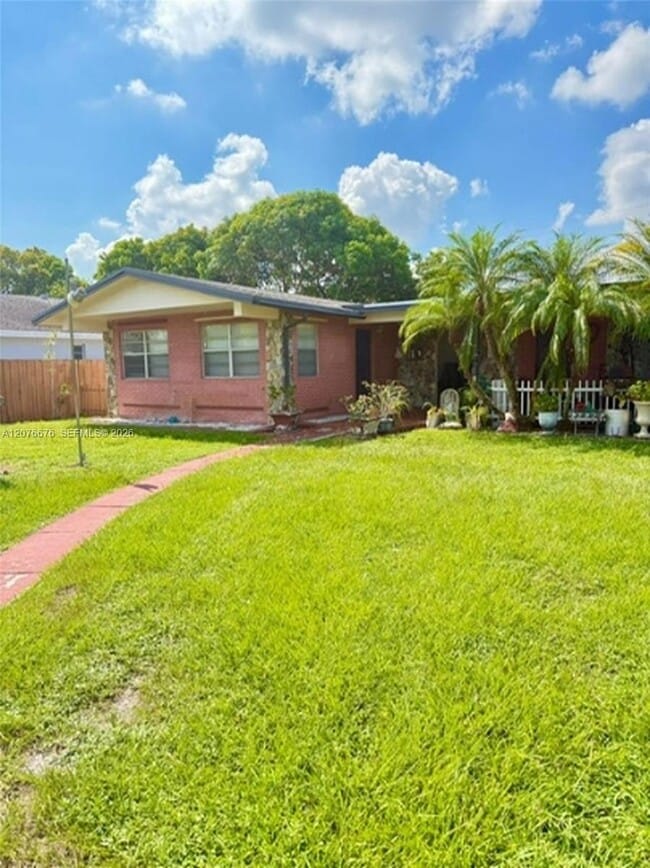 Building Photo - 4088 SW 51st St