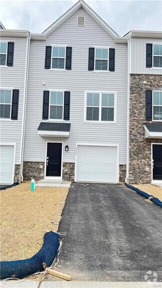 Building Photo - 4904 Brookside Ct