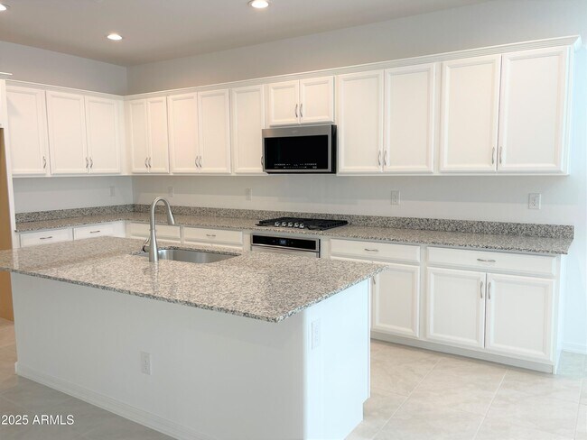 Foto del edificio - 13310 W Dale Ln