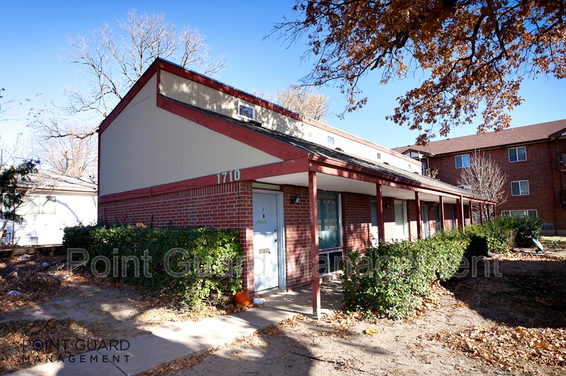 Primary Photo - 1710 N Harvard Ave