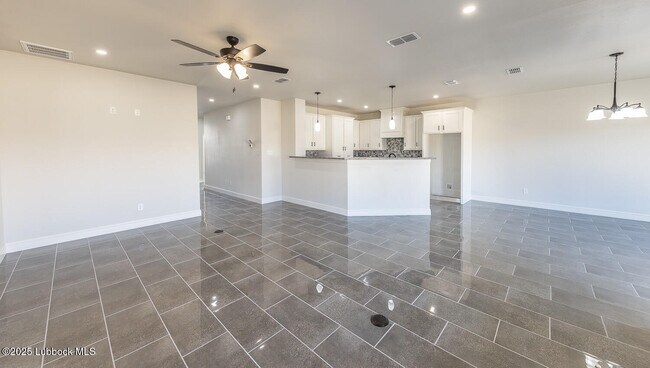 Building Photo - 1808 Ross Ave
