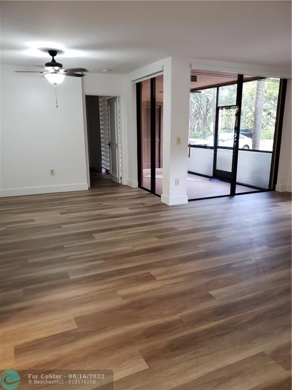 Foto del edificio - 10790 NW 14th St