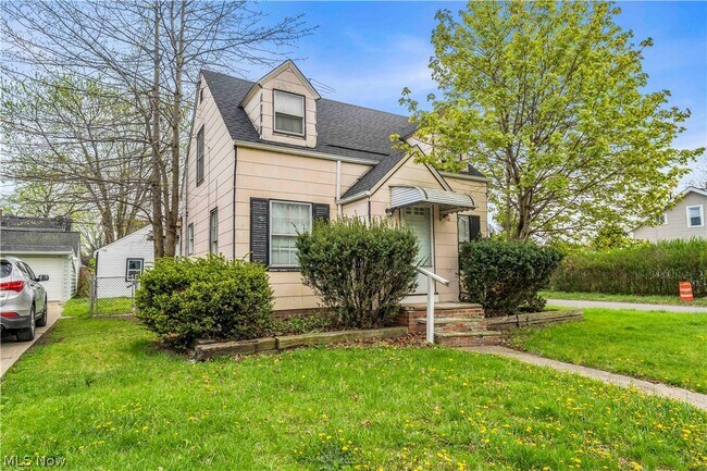 Foto del edificio - 19702 Pawnee Ave