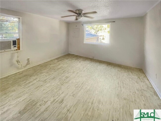 Building Photo - 1417 Golden St