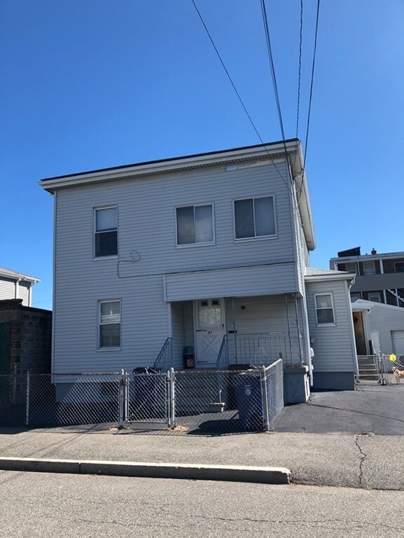 Building Photo - 47 Elmwood St