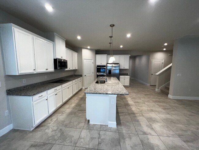 Foto del edificio - Stunning 5 bedroom 3 bath Winter Haven Home near Lego Land!