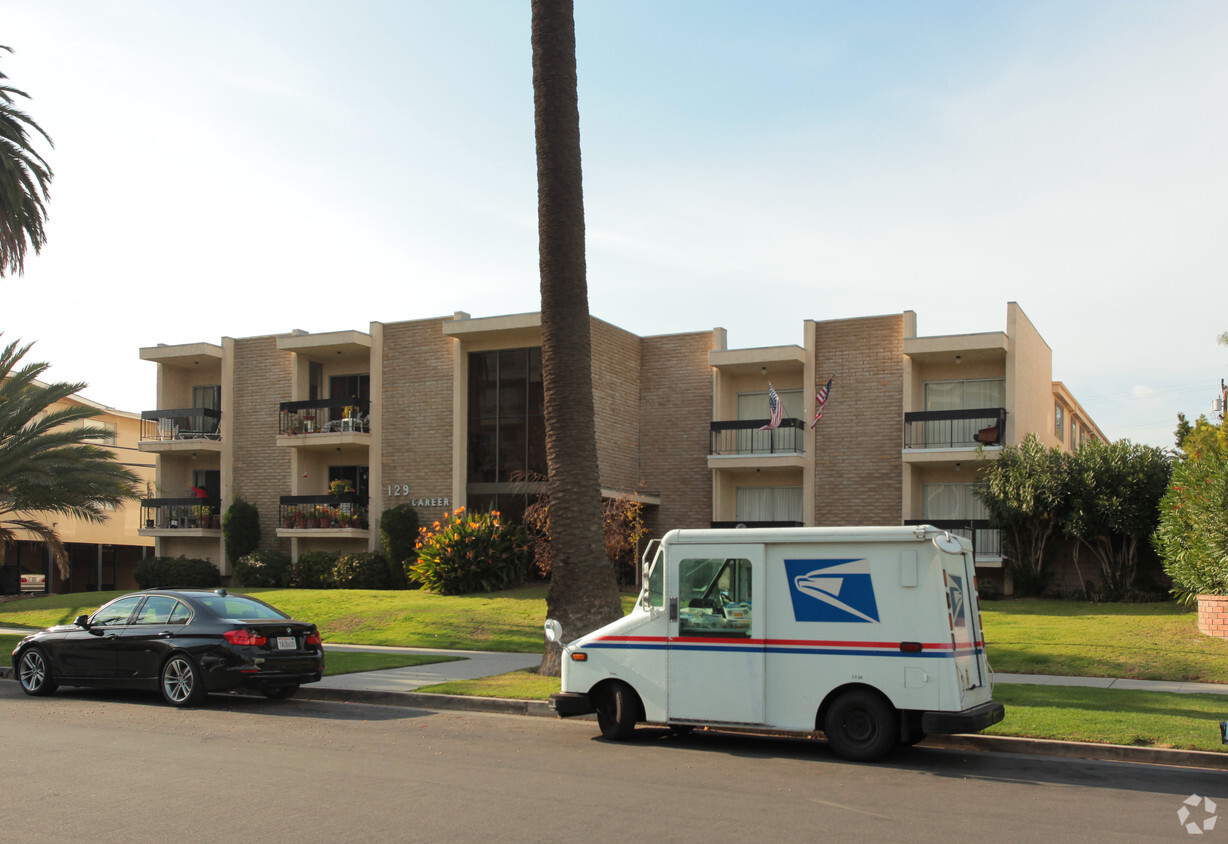 Primary Photo - 129 Marguerita Ave