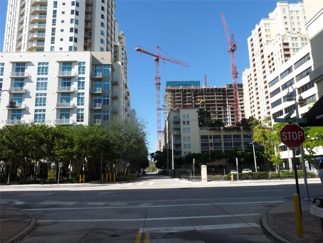 Foto del edificio - 7285 SW 90th St