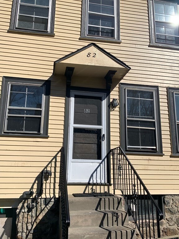 82 Essex St, Andover, MA 01810 Townhome Rentals in Andover MA