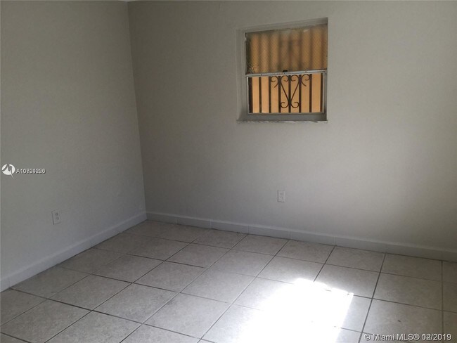 Foto del edificio - 1602 NW 24th Ct