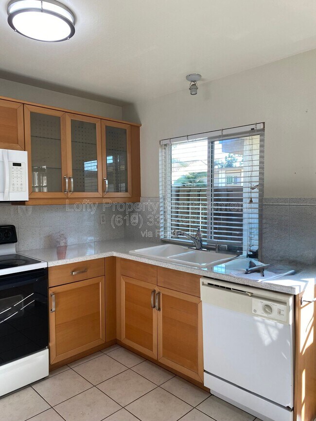 Foto del edificio - 575 Otay Lakes Rd